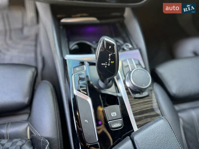 Чорний БМВ 5 Серія, об'ємом двигуна 2.98 л та пробігом 145 тис. км за 33999 $, фото 18 на Automoto.ua