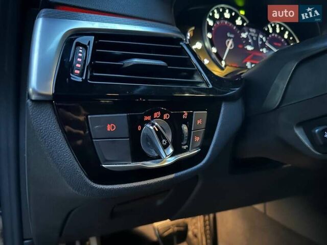 Чорний БМВ 5 Серія, об'ємом двигуна 2 л та пробігом 288 тис. км за 22500 $, фото 13 на Automoto.ua