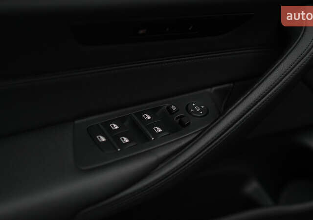 Чорний БМВ 5 Серія, об'ємом двигуна 2 л та пробігом 162 тис. км за 29999 $, фото 15 на Automoto.ua