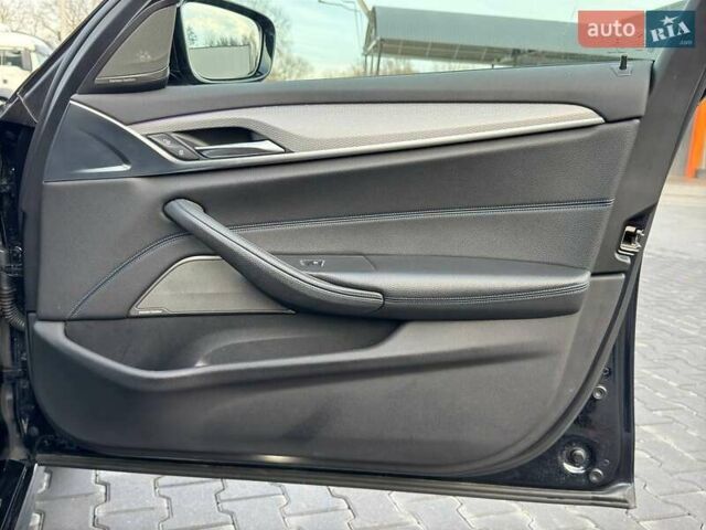 Черный БМВ 5 Серия, объемом двигателя 2.99 л и пробегом 239 тыс. км за 32300 $, фото 61 на Automoto.ua