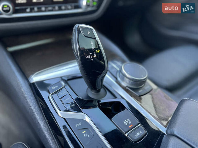 Черный БМВ 5 Серия, объемом двигателя 2 л и пробегом 132 тыс. км за 26700 $, фото 41 на Automoto.ua