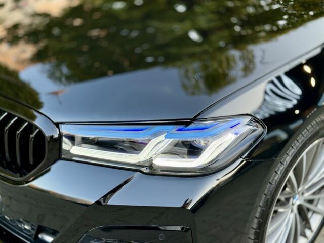 Черный БМВ 5 Серия, объемом двигателя 2.03 л и пробегом 80 тыс. км за 23000 $, фото 5 на Automoto.ua