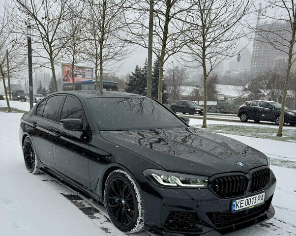 Черный БМВ 5 Серия, объемом двигателя 3 л и пробегом 161 тыс. км за 40500 $, фото 1 на Automoto.ua