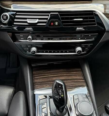 Чорний БМВ 5 Серія, об'ємом двигуна 2 л та пробігом 122 тис. км за 31000 $, фото 23 на Automoto.ua