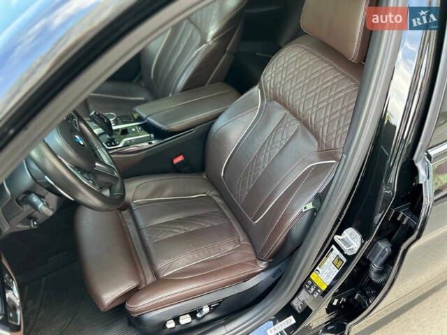 Чорний БМВ 5 Серія, об'ємом двигуна 3 л та пробігом 182 тис. км за 33500 $, фото 7 на Automoto.ua