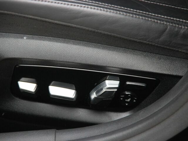 Чорний БМВ 5 Серія, об'ємом двигуна 2 л та пробігом 62 тис. км за 31000 $, фото 21 на Automoto.ua