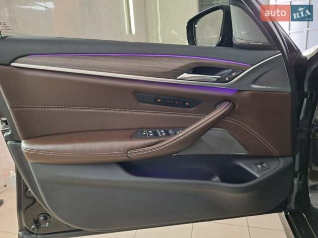 Черный БМВ 5 Серия, объемом двигателя 2 л и пробегом 137 тыс. км за 32000 $, фото 33 на Automoto.ua