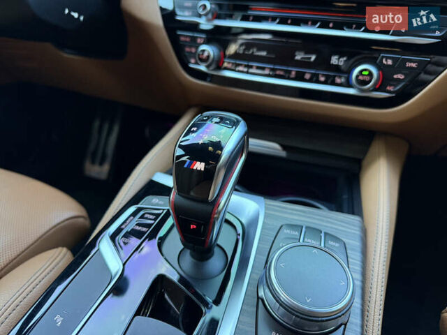 Черный БМВ 5 Серия, объемом двигателя 3 л и пробегом 148 тыс. км за 35999 $, фото 40 на Automoto.ua