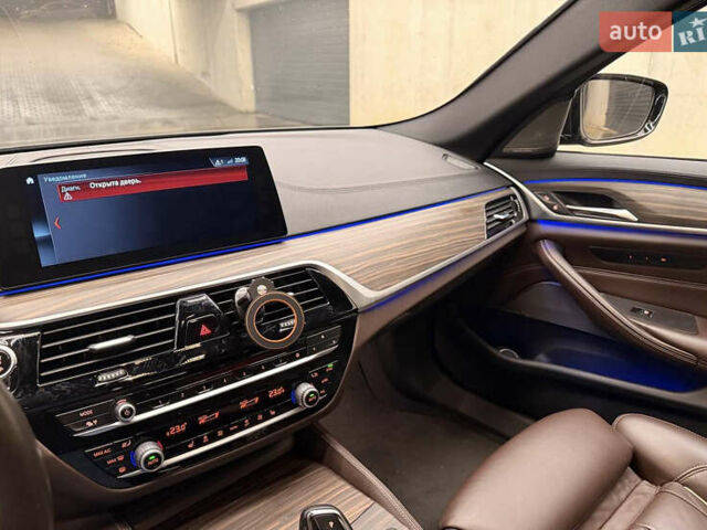 Черный БМВ 5 Серия, объемом двигателя 3 л и пробегом 99 тыс. км за 40000 $, фото 23 на Automoto.ua