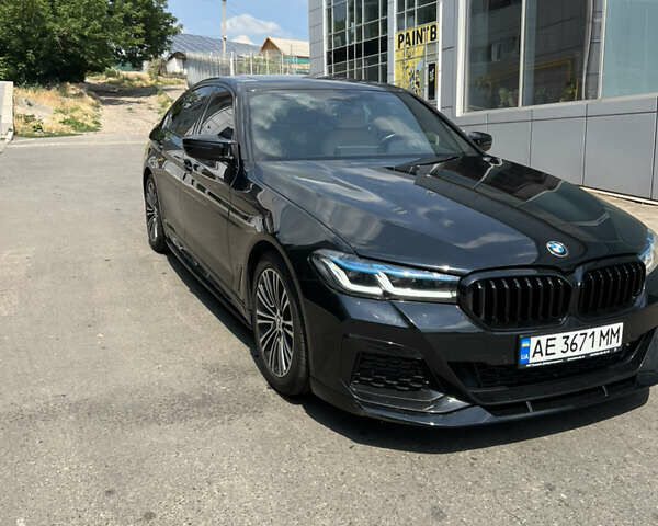 Чорний БМВ 5 Серія, об'ємом двигуна 2 л та пробігом 105 тис. км за 33500 $, фото 6 на Automoto.ua