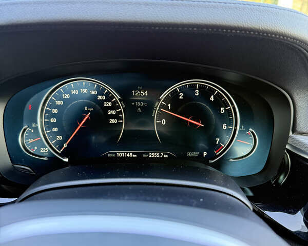 Черный БМВ 5 Серия, объемом двигателя 3 л и пробегом 101 тыс. км за 38500 $, фото 11 на Automoto.ua