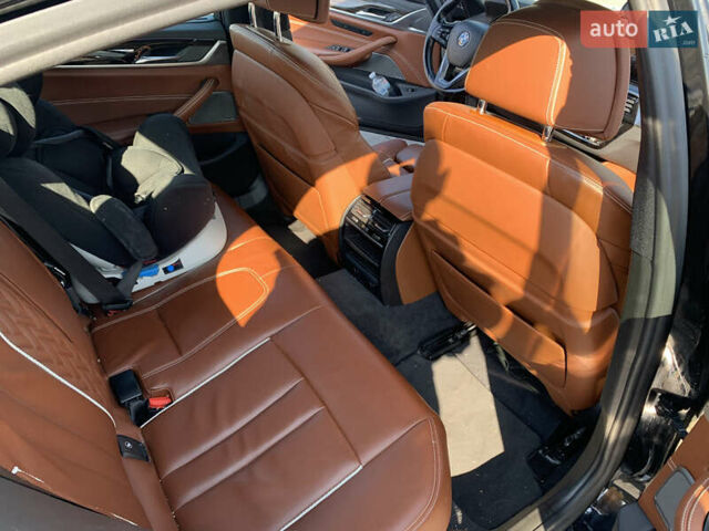 Чорний БМВ 5 Серія, об'ємом двигуна 3 л та пробігом 148 тис. км за 35000 $, фото 19 на Automoto.ua