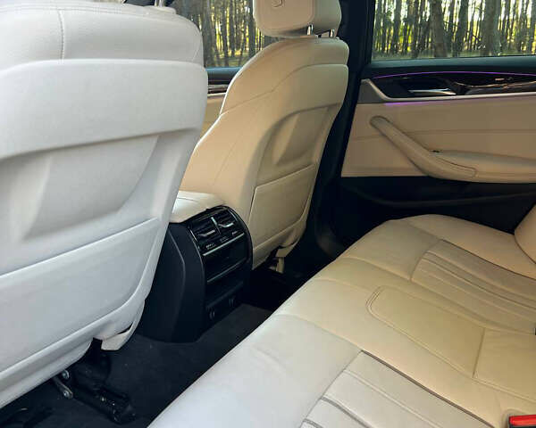 Черный БМВ 5 Серия, объемом двигателя 3 л и пробегом 120 тыс. км за 33500 $, фото 29 на Automoto.ua