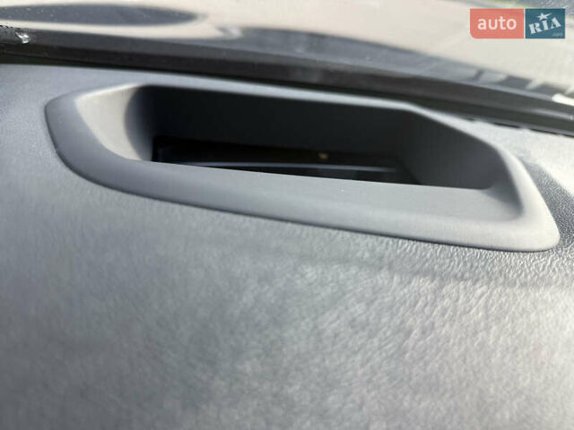 Черный БМВ 5 Серия, объемом двигателя 3 л и пробегом 170 тыс. км за 33000 $, фото 40 на Automoto.ua