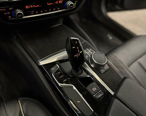 Черный БМВ 5 Серия, объемом двигателя 3 л и пробегом 169 тыс. км за 27999 $, фото 11 на Automoto.ua