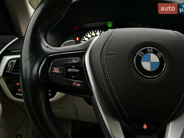 Чорний БМВ 5 Серія, об'ємом двигуна 2 л та пробігом 93 тис. км за 28300 $, фото 10 на Automoto.ua