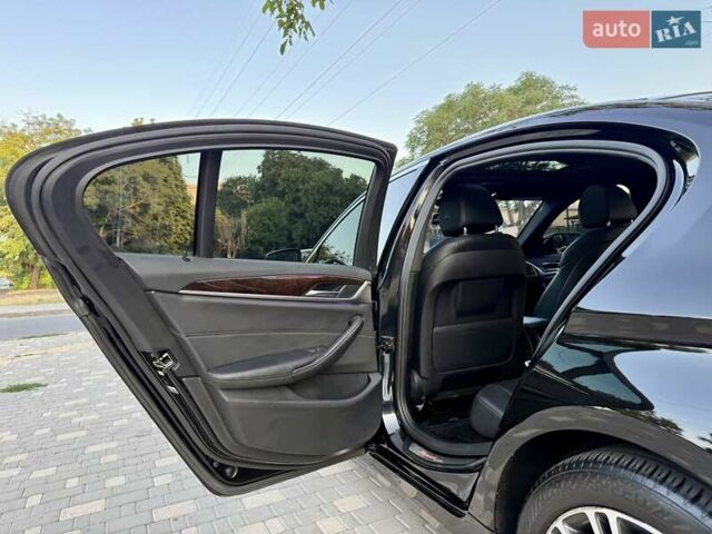 Черный БМВ 5 Серия, объемом двигателя 2 л и пробегом 189 тыс. км за 23400 $, фото 62 на Automoto.ua