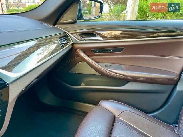 Чорний БМВ 5 Серія, об'ємом двигуна 3 л та пробігом 73 тис. км за 36800 $, фото 21 на Automoto.ua