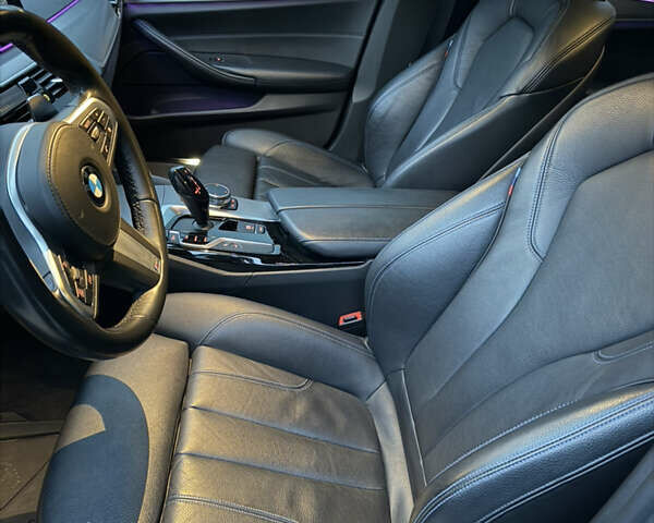 Чорний БМВ 5 Серія, об'ємом двигуна 2 л та пробігом 129 тис. км за 31000 $, фото 10 на Automoto.ua