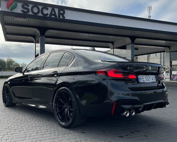 БМВ 5 Серия 2018 в Днепре (Днепропетровске) на Automoto.ua Черный БМВ 5 Серия, объемом двигателя 4.39 л и пробегом 129 тыс. км за 35599 $, фото 4 на Automoto.ua