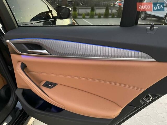Чорний БМВ 5 Серія, об'ємом двигуна 2.99 л та пробігом 153 тис. км за 38700 $, фото 42 на Automoto.ua