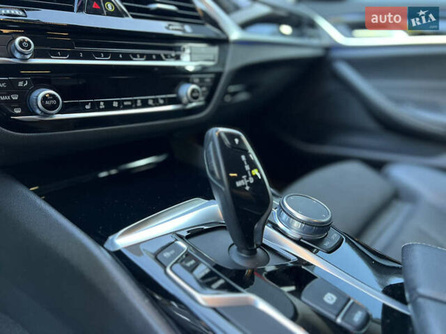 Черный БМВ 5 Серия, объемом двигателя 2 л и пробегом 198 тыс. км за 28990 $, фото 19 на Automoto.ua