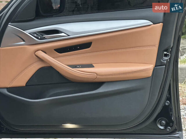 Черный БМВ 5 Серия, объемом двигателя 2 л и пробегом 290 тыс. км за 26499 $, фото 99 на Automoto.ua