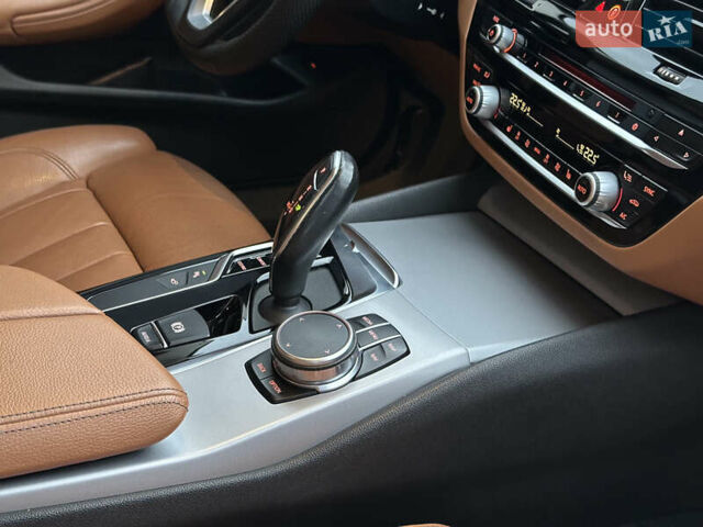 Черный БМВ 5 Серия, объемом двигателя 2 л и пробегом 290 тыс. км за 26499 $, фото 110 на Automoto.ua