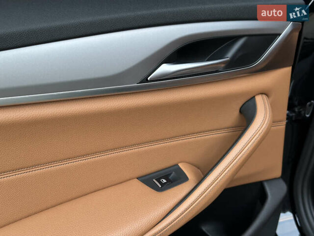 Черный БМВ 5 Серия, объемом двигателя 2 л и пробегом 290 тыс. км за 26499 $, фото 87 на Automoto.ua