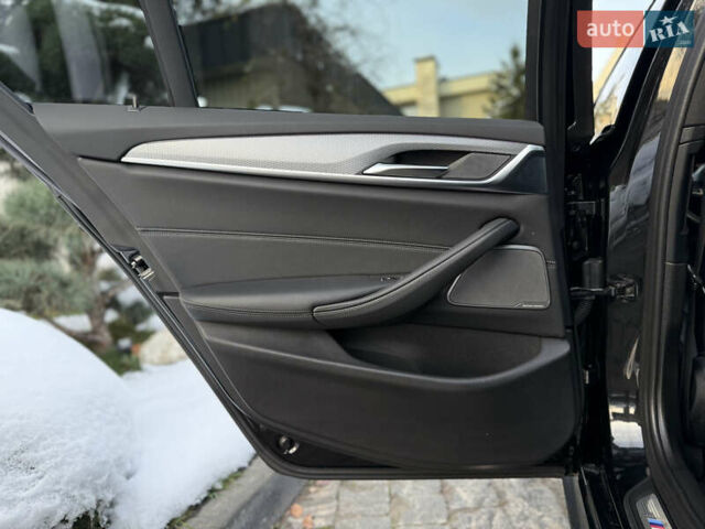 Чорний БМВ 5 Серія, об'ємом двигуна 3 л та пробігом 91 тис. км за 38500 $, фото 74 на Automoto.ua