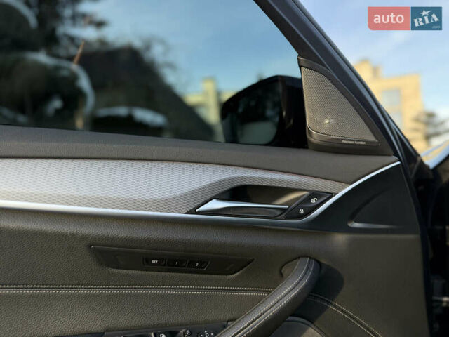 Чорний БМВ 5 Серія, об'ємом двигуна 3 л та пробігом 91 тис. км за 38500 $, фото 27 на Automoto.ua