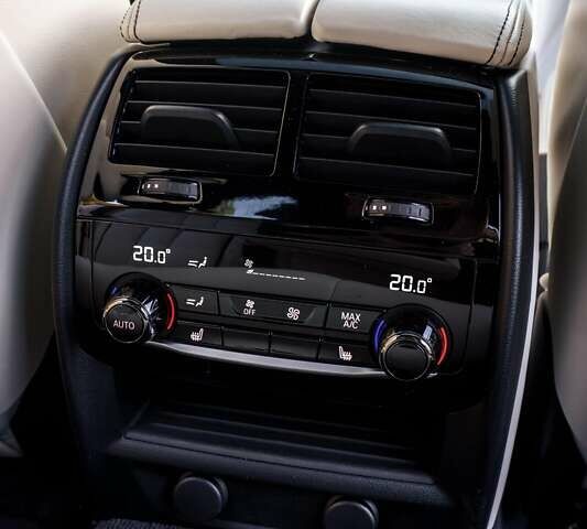 Черный БМВ 5 Серия, объемом двигателя 3 л и пробегом 99 тыс. км за 55000 $, фото 35 на Automoto.ua