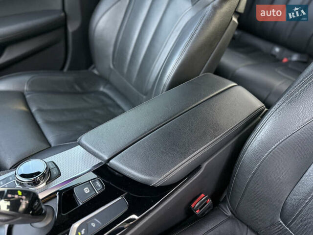 Чорний БМВ 5 Серія, об'ємом двигуна 3 л та пробігом 91 тис. км за 38500 $, фото 40 на Automoto.ua