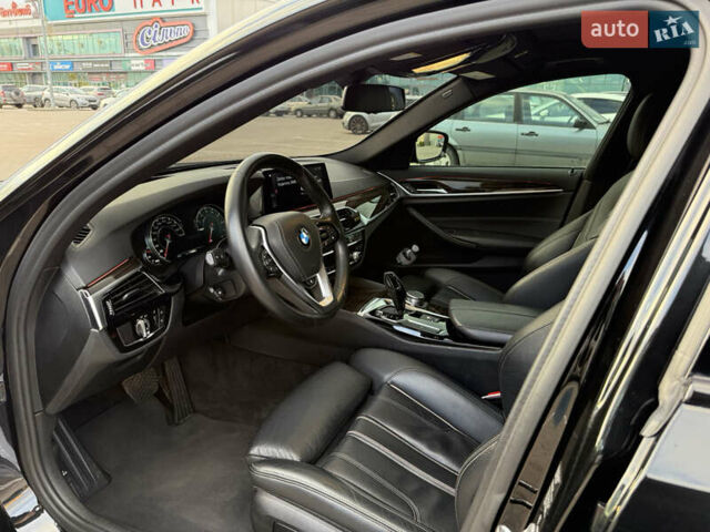 БМВ 5 Серия 2018 в Киеве на Automoto.ua Черный БМВ 5 Серия, объемом двигателя 2 л и пробегом 114 тыс. км за 28500 $, фото 29 на Automoto.ua