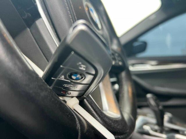 Черный БМВ 5 Серия, объемом двигателя 2 л и пробегом 132 тыс. км за 23000 $, фото 7 на Automoto.ua