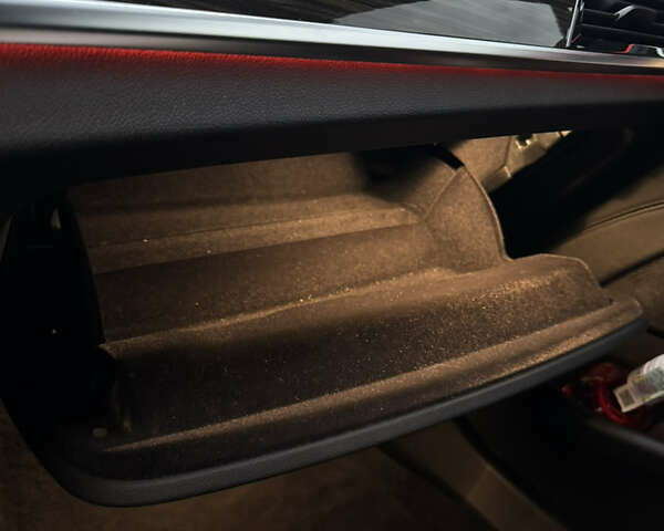 Черный БМВ 5 Серия, объемом двигателя 2 л и пробегом 118 тыс. км за 26890 $, фото 55 на Automoto.ua