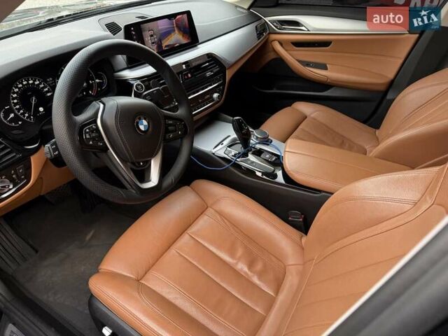 Чорний БМВ 5 Серія, об'ємом двигуна 2 л та пробігом 290 тис. км за 25500 $, фото 29 на Automoto.ua