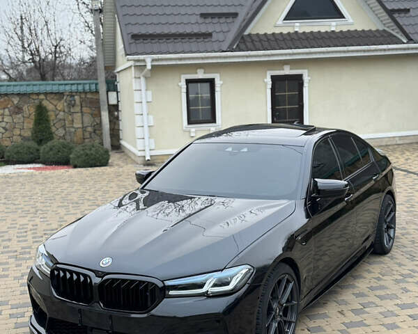 Чорний БМВ 5 Серія, об'ємом двигуна 3 л та пробігом 72 тис. км за 38500 $, фото 1 на Automoto.ua