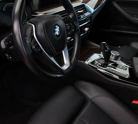 Черный БМВ 5 Серия, объемом двигателя 2 л и пробегом 180 тыс. км за 26000 $, фото 12 на Automoto.ua