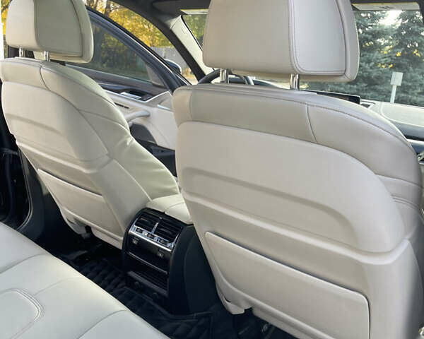 БМВ 5 Серия 2018 в Днепре (Днепропетровске) на Automoto.ua Черный БМВ 5 Серия, объемом двигателя 4.39 л и пробегом 129 тыс. км за 35599 $, фото 34 на Automoto.ua