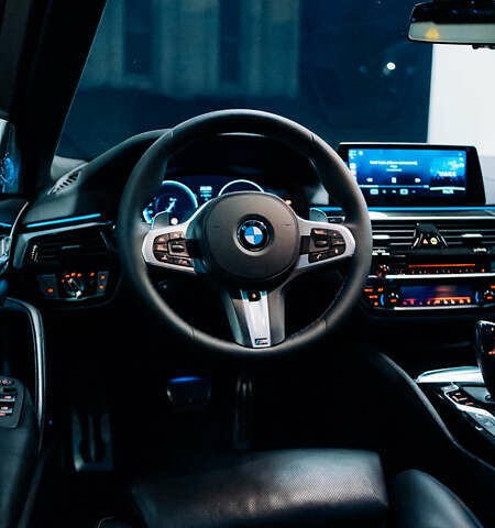 Черный БМВ 5 Серия, объемом двигателя 3 л и пробегом 183 тыс. км за 48999 $, фото 11 на Automoto.ua