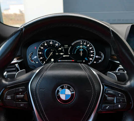 Черный БМВ 5 Серия, объемом двигателя 2 л и пробегом 180 тыс. км за 26000 $, фото 9 на Automoto.ua