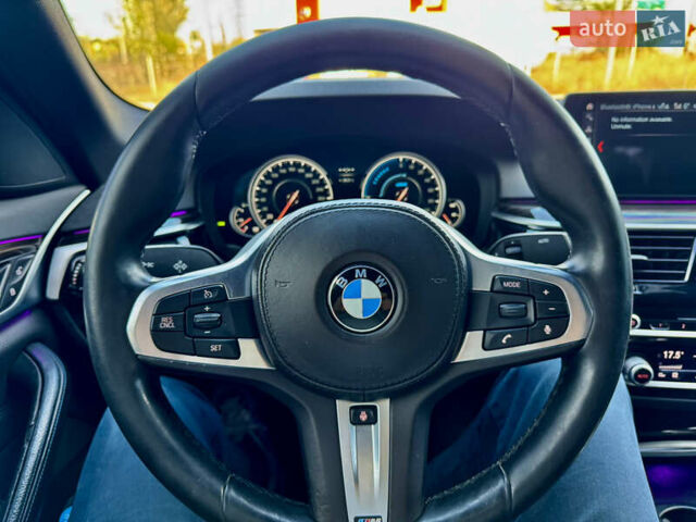 БМВ 5 Серия 2018 в Днепре (Днепропетровске) на Automoto.ua Черный БМВ 5 Серия, объемом двигателя 2 л и пробегом 157 тыс. км за 28999 $, фото 9 на Automoto.ua