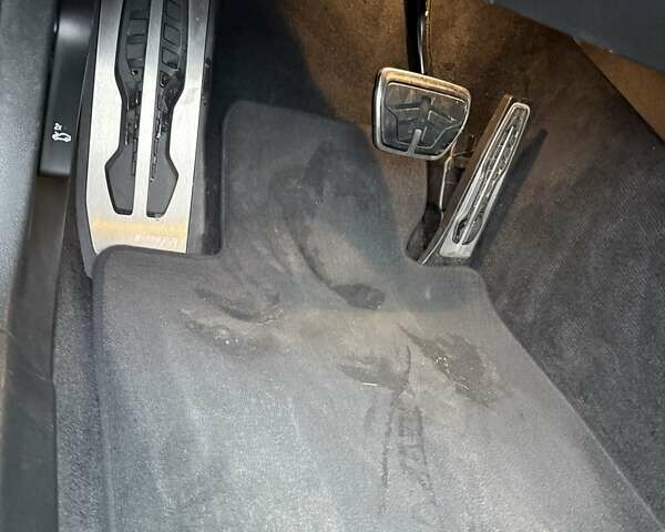 Черный БМВ 5 Серия, объемом двигателя 2 л и пробегом 145 тыс. км за 27555 $, фото 23 на Automoto.ua