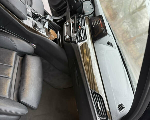 Черный БМВ 5 Серия, объемом двигателя 2 л и пробегом 239 тыс. км за 24999 $, фото 19 на Automoto.ua