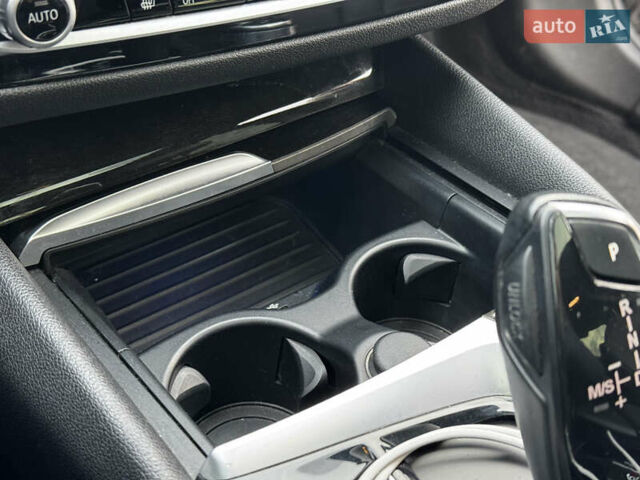 Чорний БМВ 5 Серія, об'ємом двигуна 2 л та пробігом 164 тис. км за 24500 $, фото 23 на Automoto.ua