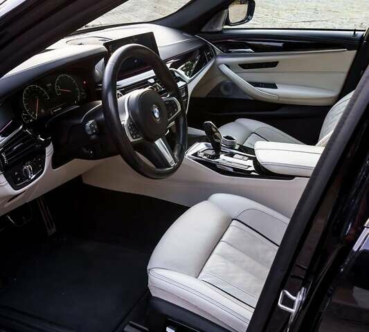 Черный БМВ 5 Серия, объемом двигателя 3 л и пробегом 99 тыс. км за 55000 $, фото 23 на Automoto.ua