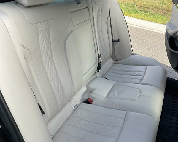 БМВ 5 Серия 2018 в Днепре (Днепропетровске) на Automoto.ua Черный БМВ 5 Серия, объемом двигателя 4.39 л и пробегом 129 тыс. км за 35599 $, фото 33 на Automoto.ua