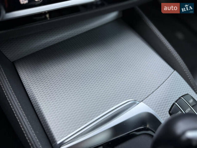 Чорний БМВ 5 Серія, об'ємом двигуна 3 л та пробігом 91 тис. км за 38500 $, фото 42 на Automoto.ua
