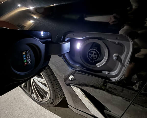 Черный БМВ 5 Серия, объемом двигателя 2 л и пробегом 99 тыс. км за 28500 $, фото 24 на Automoto.ua